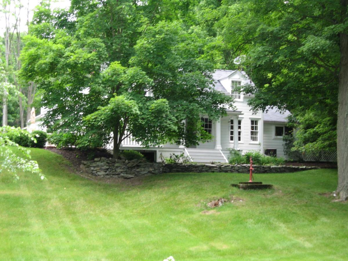B&B On Seven Acres With Private Bed & Bath Clinton Corners Eksteriør billede