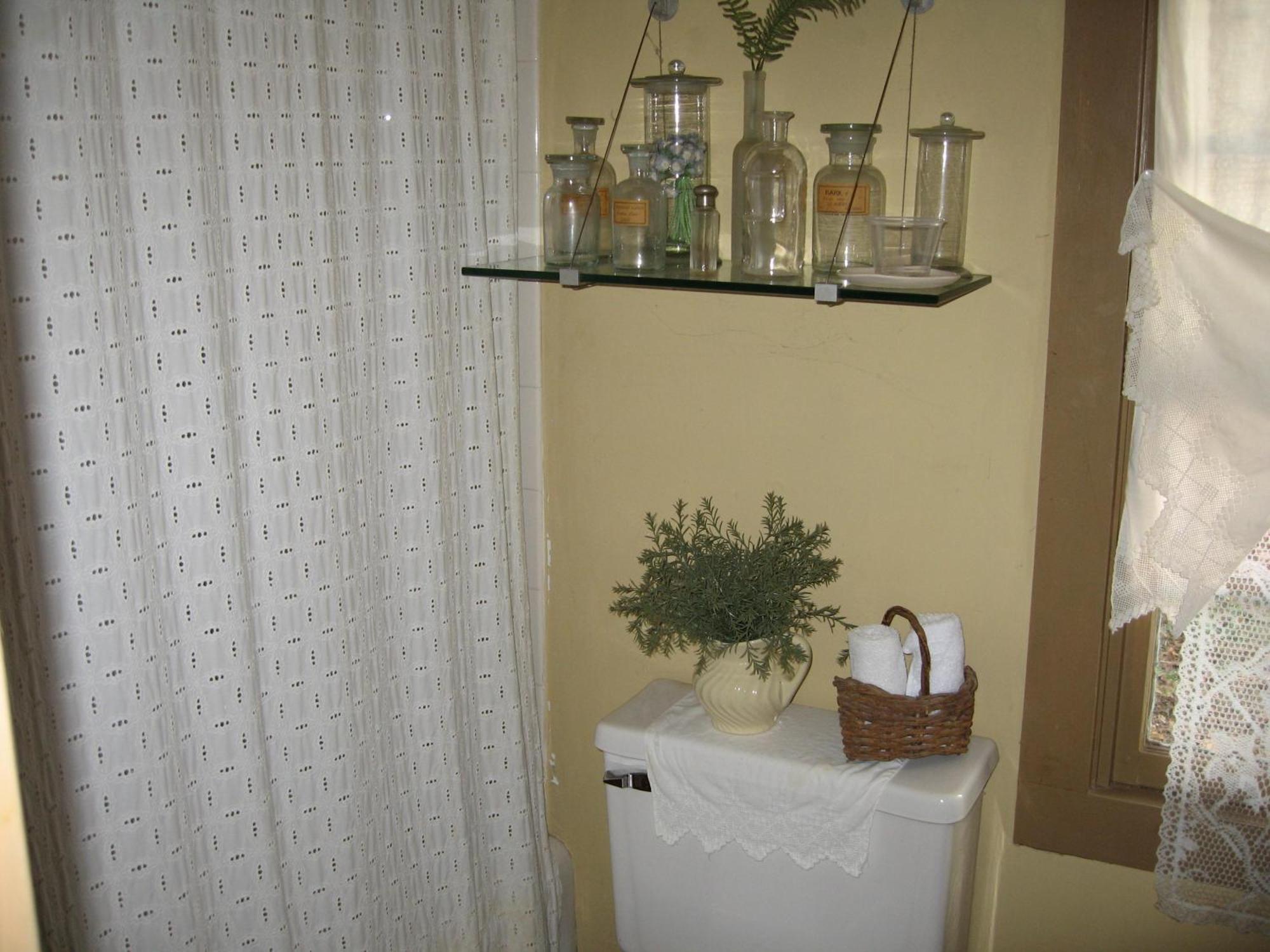 B&B On Seven Acres With Private Bed & Bath Clinton Corners Eksteriør billede